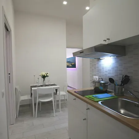 Il Porto לינה וארוחת בוקר נאפולי